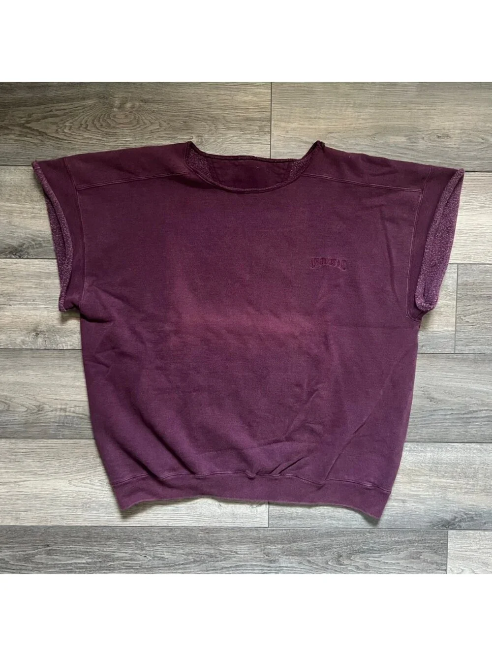Vintage Levi's Men's L/XL Short Sleeve Sweatshirt Cutoff Gym Workout Purple